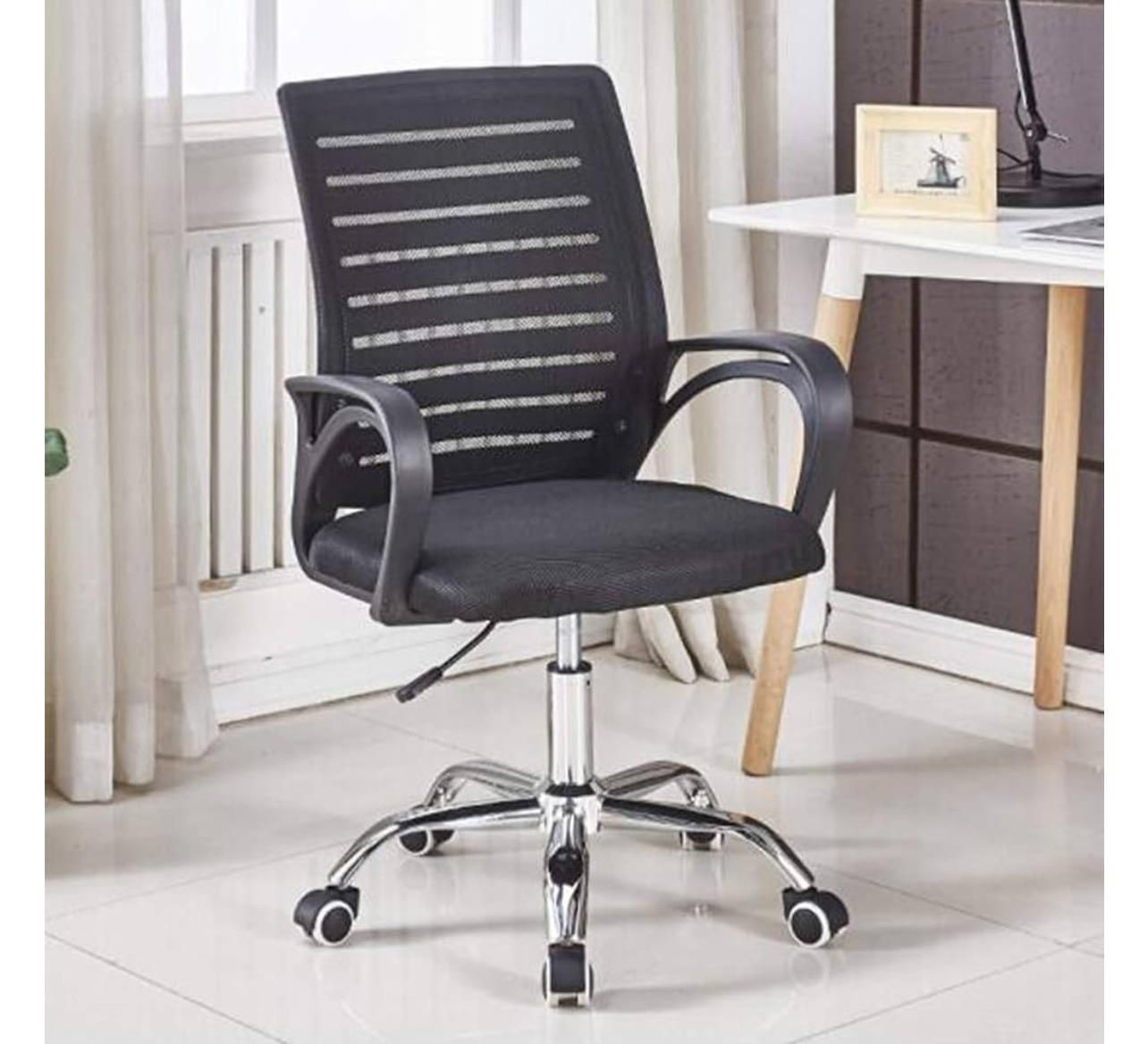 تصميم مريح - يوفر مسند الظهر الشبكي المنحني (ارتفاع 57 سم) الدعم اللازم ويزيل الضغط عن عمودك الفقري؛ مساند للذراعين وتخفف الضغط على ذراعيك وكتفيك؛ ارتفاع المقعد قابل للتعديل بسهولة. ★ الأبعاد الكلية - 53&times;53&times;83-93 سم (العرض&times;العمق&times;الارتفاع)، المقعد (العرض&times;العمق&times;الارتفاع) - 48&times;59 سم، ظهر المقعد (العرض&times;الارتفاع) - 42&times;57 سم. ★ راحة مثالية - المقعد العميق (48 سم عرضًا &times; 49 سم عمقًا) مبطن ببطانة عالية الكثافة يوفر مساحة كبيرة للأرجل الطويلة، مسند الظهر والمقعد يتكيف مع قماش شبكي ممتاز ومقاوم للتآكل وجيد التهوية. ★ متينة مع قدرة تحمل كبيرة - قاعدة فولاذية 5 نجوم تعزز الثبات؛ دوران 360 درجة، مع 5 عجلات قوية وقاعدة معدنية من الكروم يمكنك التحرك في غرفتك بحرية. ★ سهل الحركة ومتعدد الاستخدامات - ينزلق كرسي المكتب الدوار دون عناء على عجلات البولي يوريثان في صمت ومقاوم للاهتراء؛ مناسب لمعظم الأرضيات؛ كرسي شبكي مثالي لمكتبك أو غرفة الاجتماعات أو الدراسة المنزلية


**إذا كنت صاحب هذا الإعلان وتريد حذفه لأي سبب، رجاءا أرسل رسالة إلى الدعم الفني**