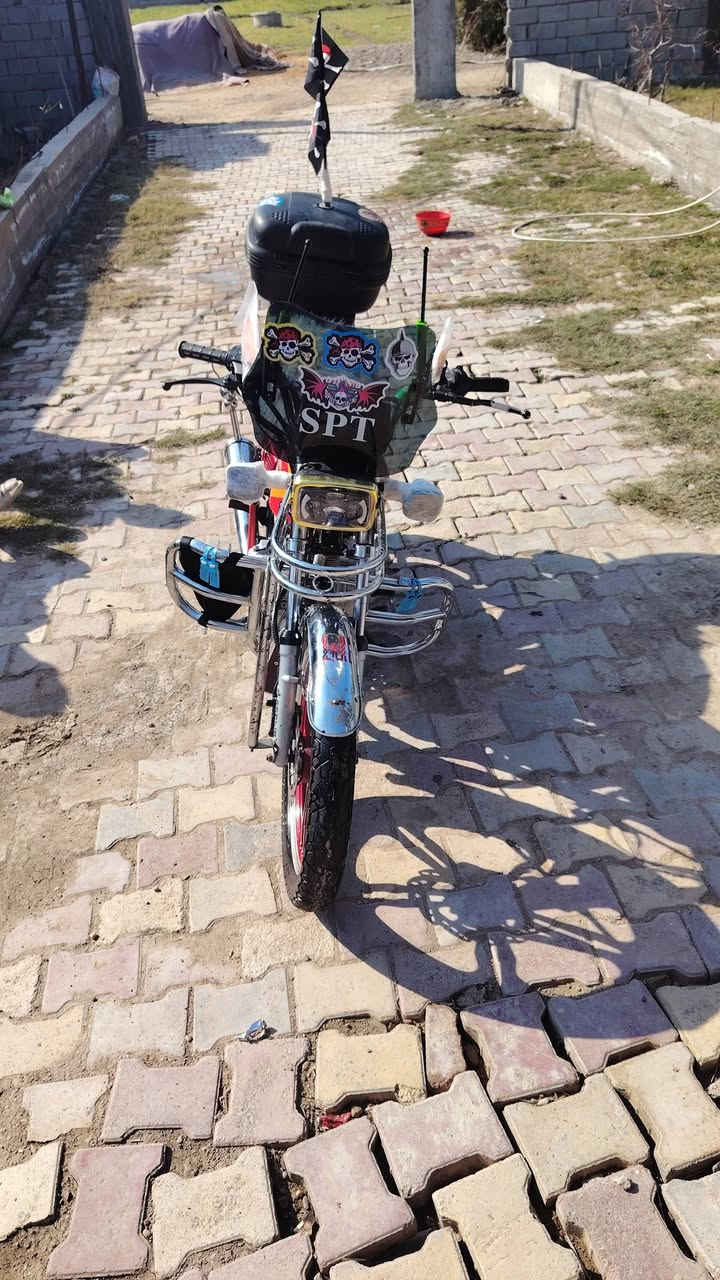 سلام عليكم  دراجه سيفان خمسه گير بصمه  للبيع عارضها ب 500  مكاني ابو غريب الاتصال علا هذا الرقم ***********
