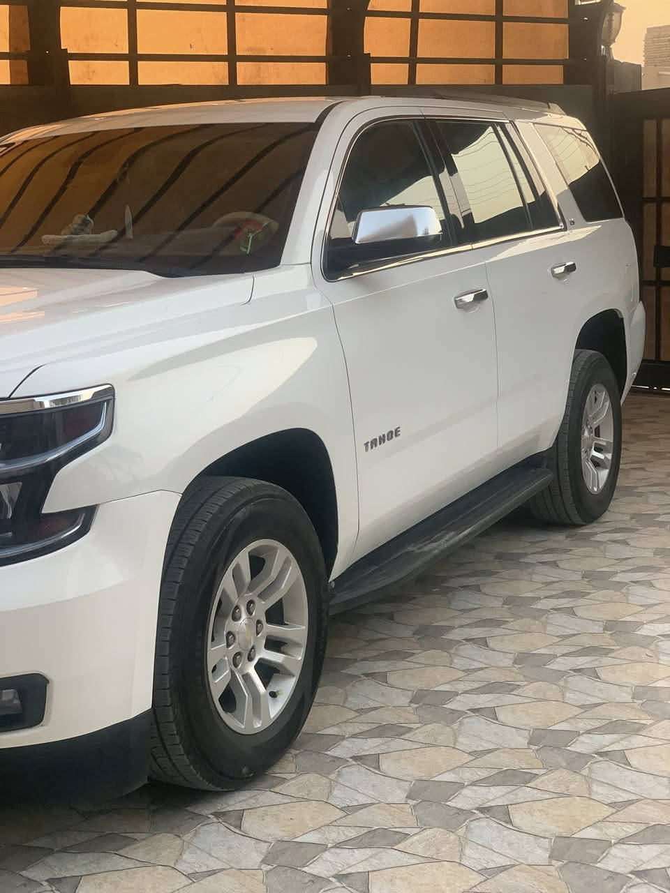 تاهو ٢٠١٥ خليجي كفالة عامة
ممشى ١٢٥ الف كيلو 
رقم بصرة 
مستعجل ع البيع او مراوس باوباما وفرق فلوس 
٢٩٠ 
ماكو هيج سعر بس مستعجل 

***********
