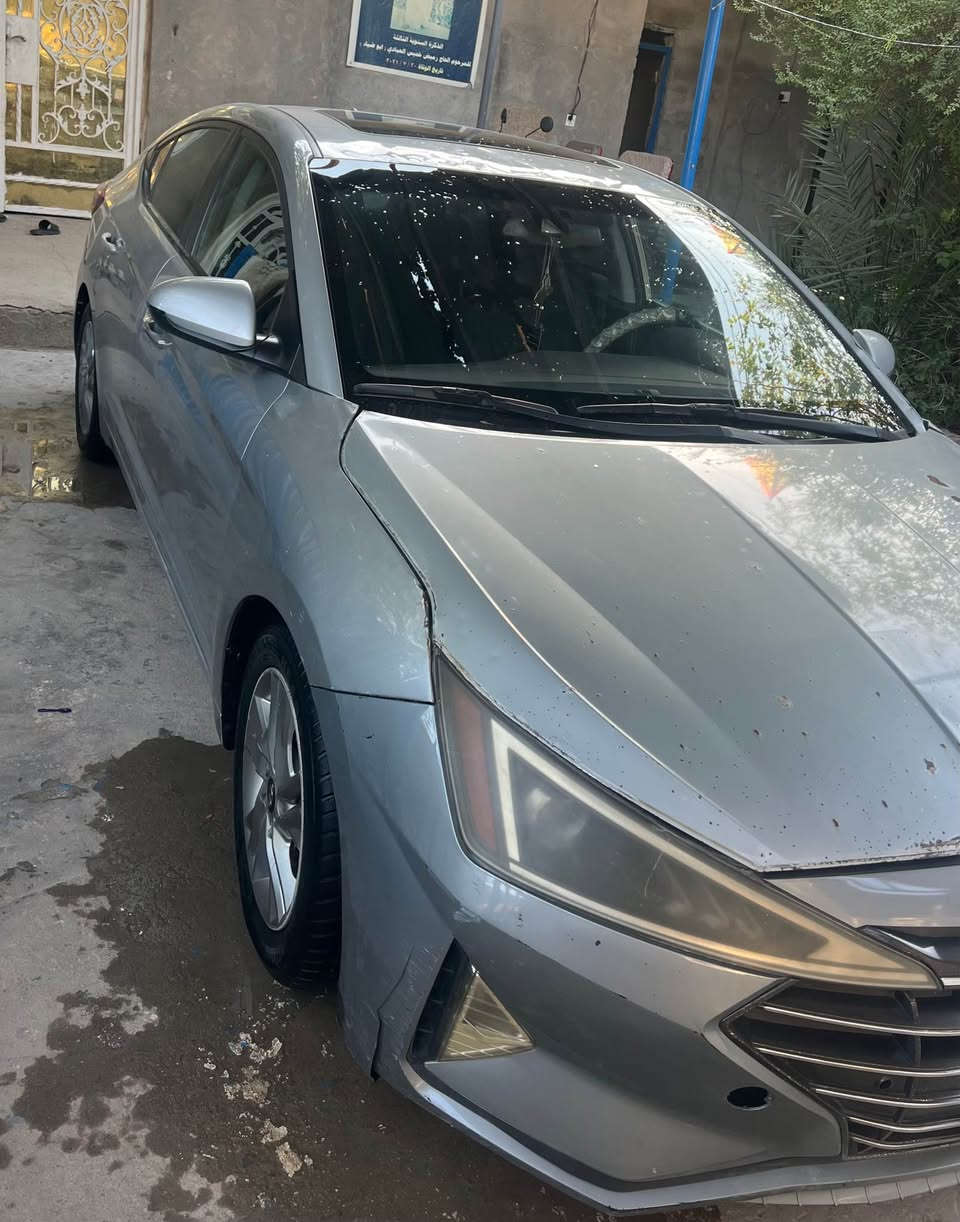 النترا موديل 2020 وارد امريكي معوقين بشهر ل11 صير حره رقم بغداد فول مواصفات محرك 2000دوش بصمه فتحه شاشه كامره حساسات امامي وخلفي حادثه بأمريكه بنيد وجاملق نفسهن مرجعينهن وهنا حادق بلبنيد مثل ما موضع بلصوره وبيه بارد بلجاملق لوره السعر 105 بيع او مراوس مكاني بصره 
رقم الهاتف *********** البصرة, العراق
