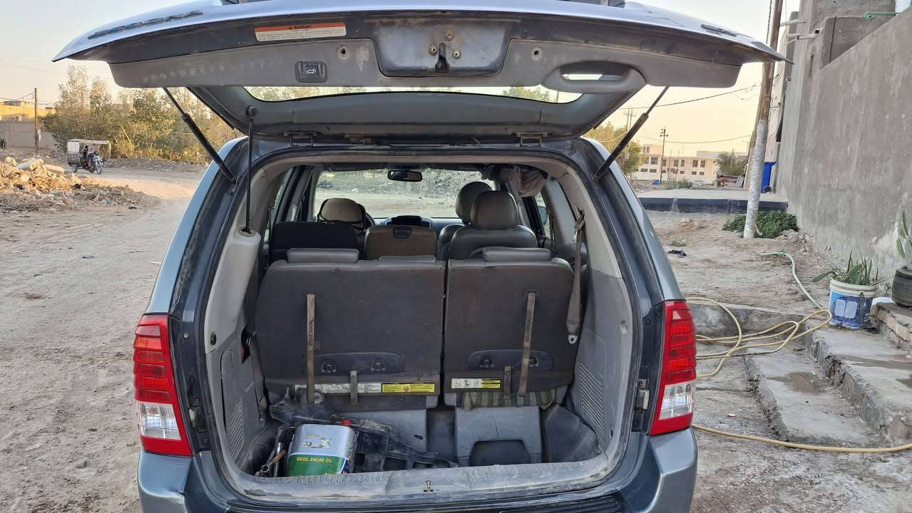 السلام عليكم 
للبيع او المراوس 
كيا سيدونا ٢٠٠٨ وارد أمريكي حادثها جاملغ خلفي مكينة ٣٨٠٠ طابوكة جديده أبواب وجنطه وكشنات كهربائي تبريد شغال رقم واسط 
العنوان / الديوانية/ غماس 
رقم الهاتف *********** واتساب موجود
