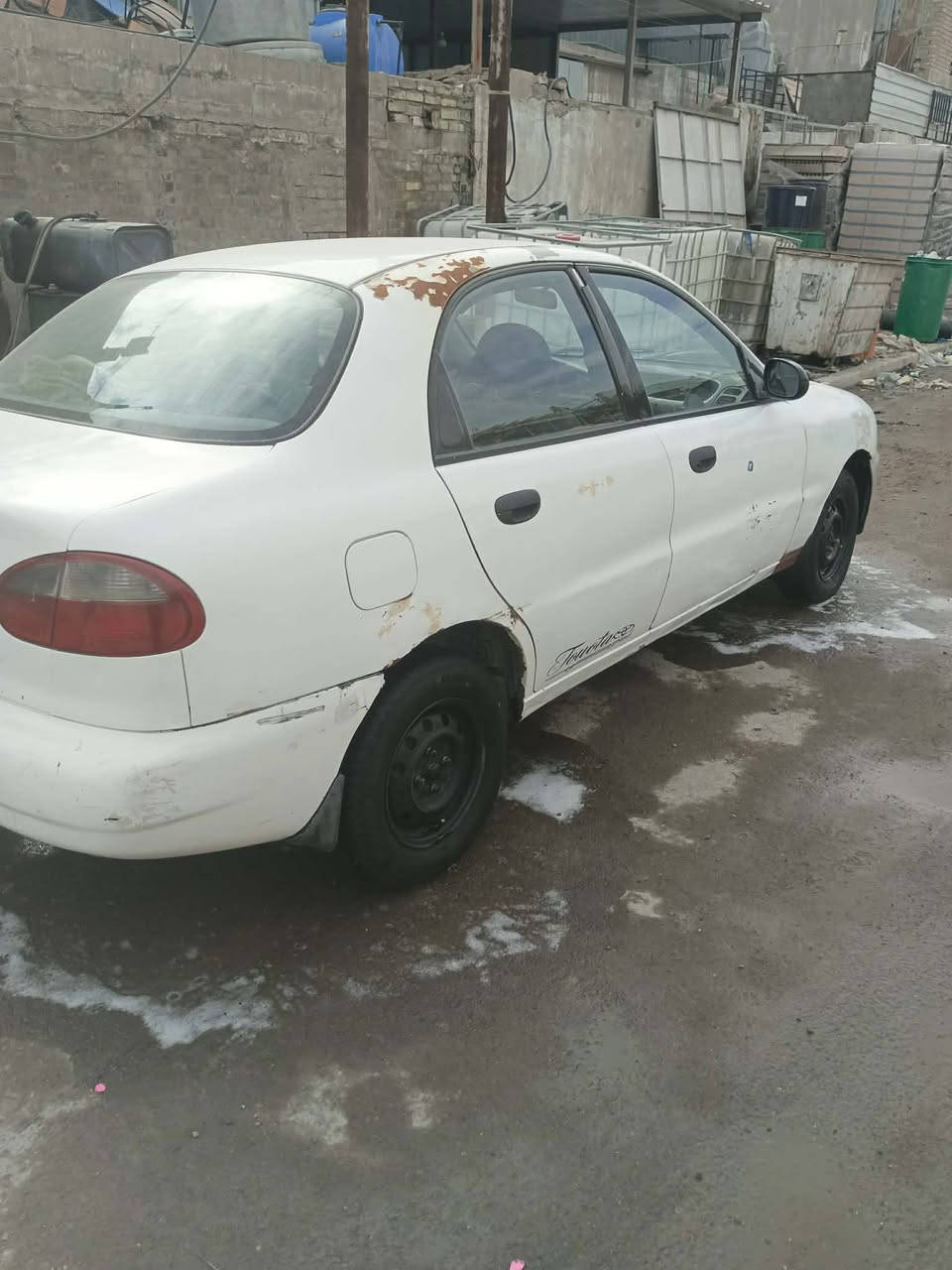 سلام عليكم للبيع سياره جاهزه تخم تاير جديد حداديه جديده مكينه كير خير من الله كهربائيات كله شغاله مكان بغداد فلكس سلمان سعر30وبيه مجال رقم ***********
