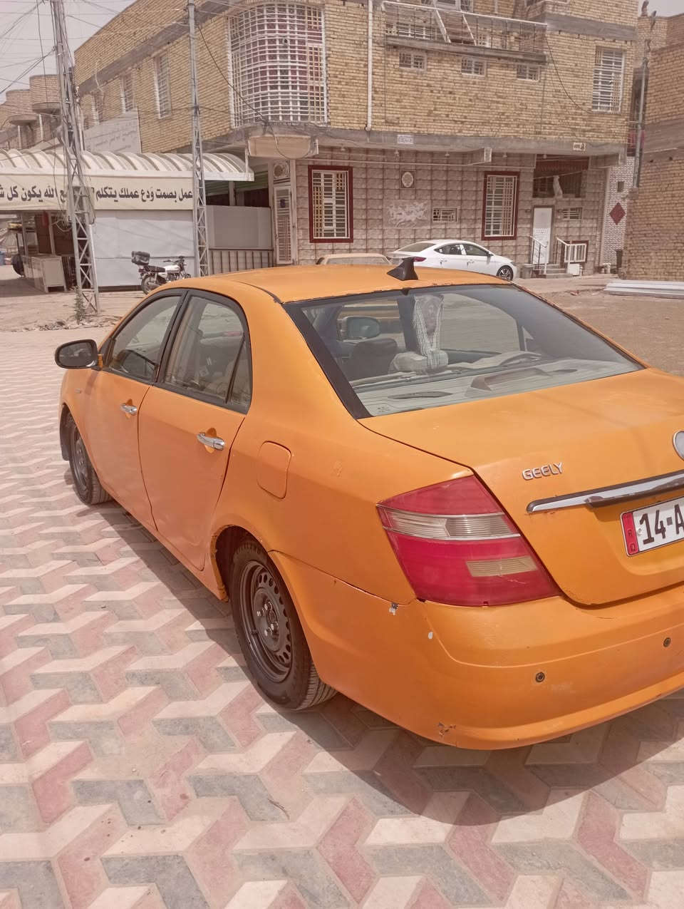 سلام عليكم          سعر ٣٠ 
جلي موبل محوره مكينه كير كورله 
مصفره هيه وغرامات رقم نكليزي بسمي  مصبوغه عام جماليه مكان شطره خوان انه مكلف بل نشر خابر راعيه ***********
