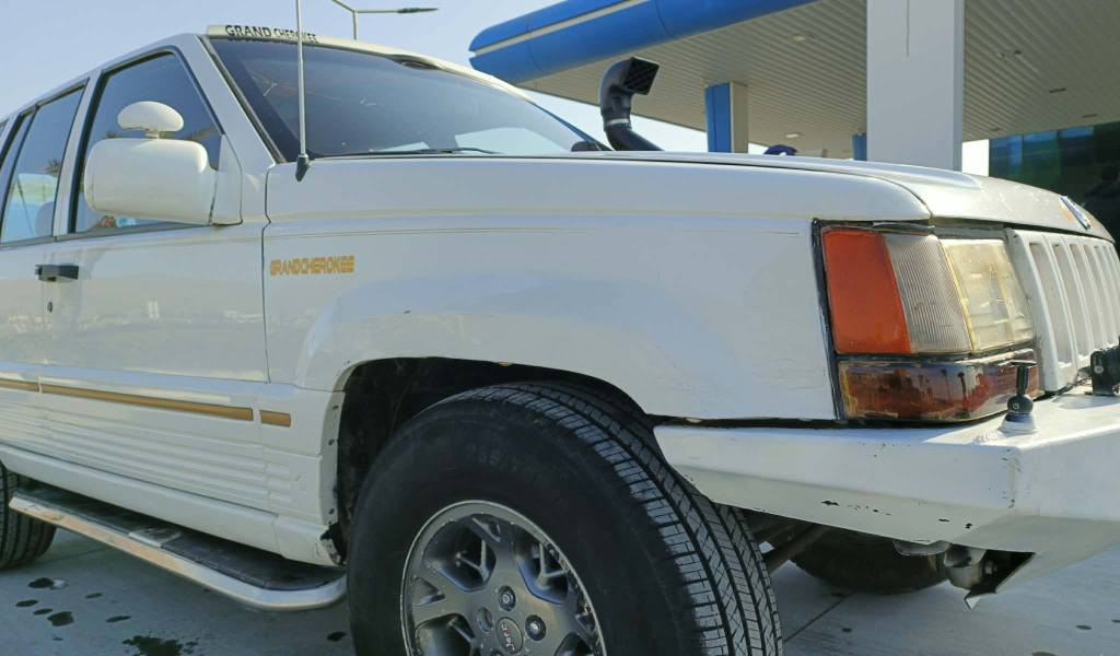 جێب شیرۆکی ڕەقەم سلێمانی مۆدیل 95 جام کارەباییە کوشن کارەبایی گێڕ تۆماتیکە. تەبریدەرەقەم ئەسڵیە. کوشن جڵدە مەکینە 6 پستۆنە بیلاد مەکینە مەرغوب. گێر و مەکینەبەشەرت سەنەوی بەسەرجووە  *********** 55$ رانية, السليمانية
