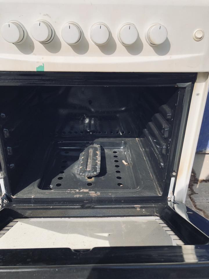 السلام عليكم
طباخ للبيع نضيف جداً 
كله شغال على الفحص 
عنواني حله قرب جسر الاطباء شارع العمار 

رقم صاحب الطباخ ‭

‭٠٧٨٣ ٨٠٠ ٢٥٧٩‬
