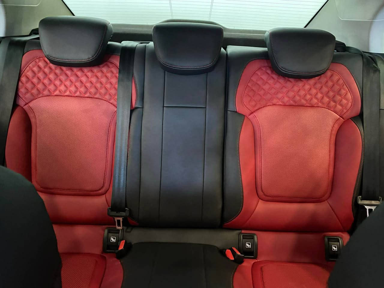 رينو ميكان 2023
كير محرك كهربائيات ياباني نيسان سنترا كلها 
ماشيه 22 الف ايد وحده من الشركه 
مكفوله من الرقم للرقم 
سياره فول مواصفات 
رقمها اربيل دولي 
رقم سنويه هزه كلها جديد 
مكان اربيل 
***********
*********** أربيل, العراق
