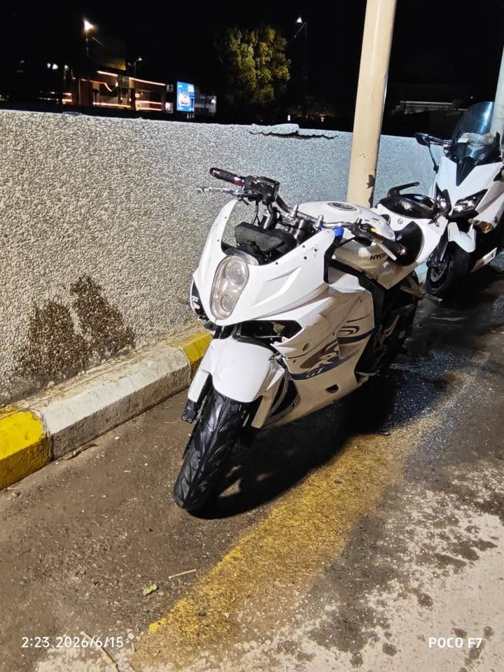 سلام عليكم شباب هايسونك  بطح محور مكينة جديدة 150 ccطك جيس رايديها ب 900الف وبيها مجال حك الجية مكلف بالنشر والولد يكفلها عشاير وقانون للتواصل فقط واتساب ‭***********‬
