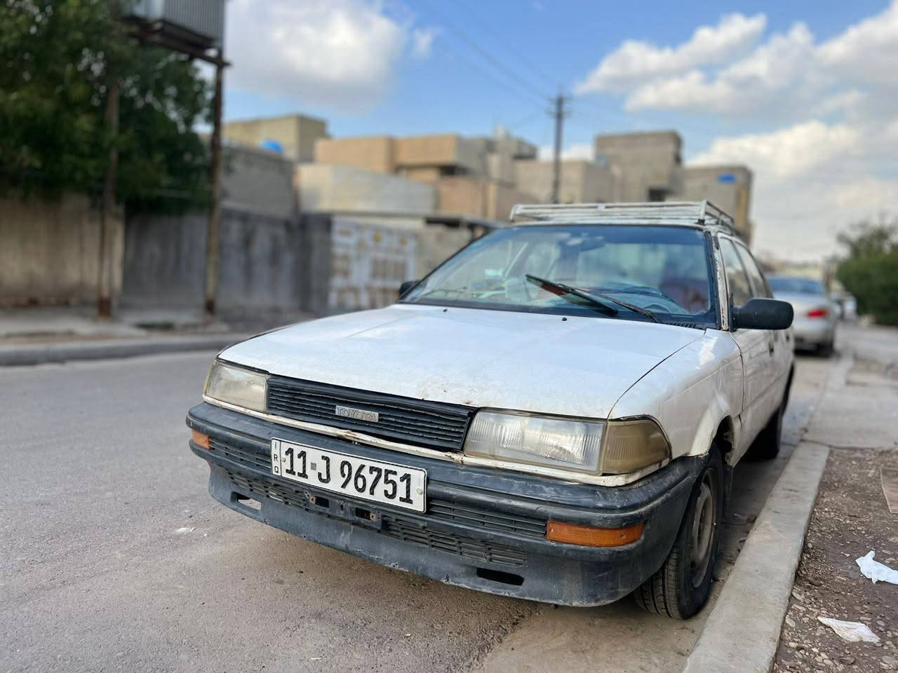 السلام عليكم
كورلا موديل ١٩٩٠
كفالة عامة كير مكينة اكسل گشر كلة مظبوط   هزة جديدة
اشاير بك لايت +لايت امامي كلة شغال 
المكان بغداد الجديدة 
السعر/ ٤٠
الرقم/***********
