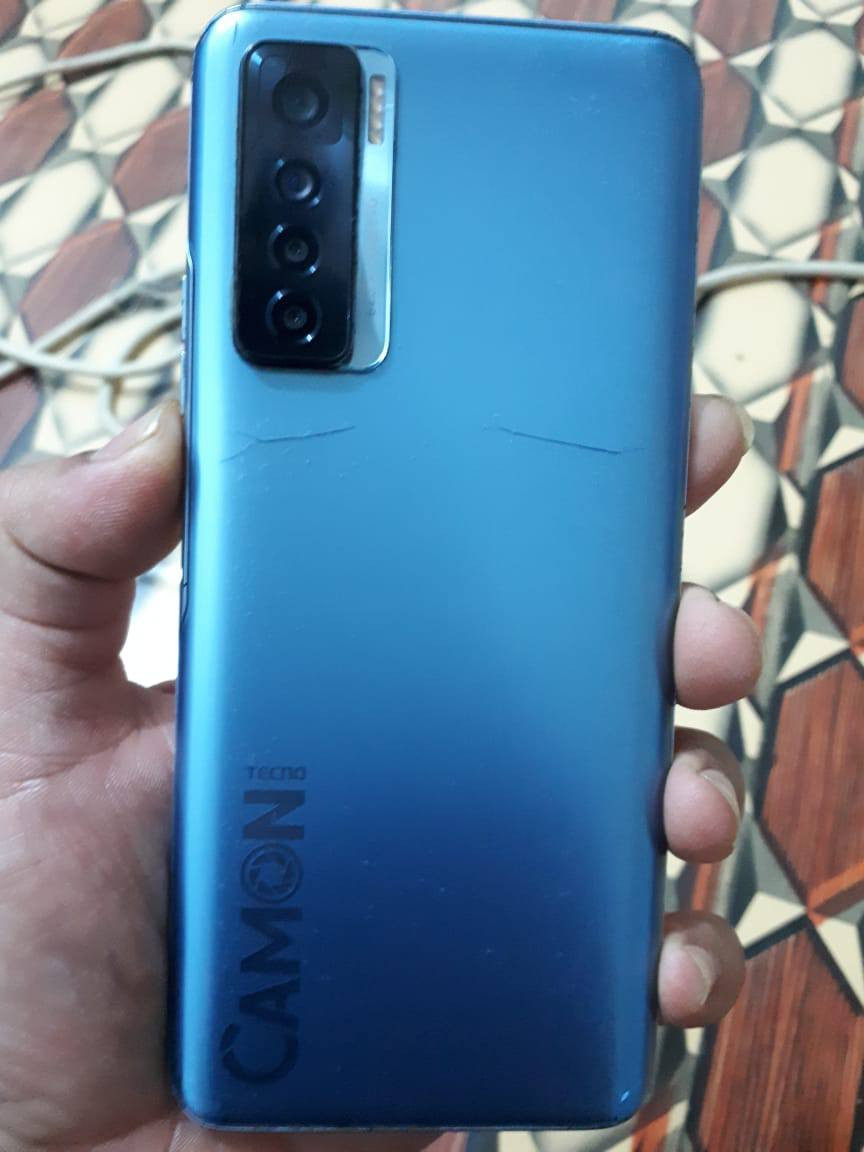 هاتف تكنو كامون17برو نظيف ما مفتوح ذاكرته الخارجيه256والذاكره العشوائيه13بصمة صبع وبصمة وجه تحديث الشاشه 90 هيرتز بطاريته حجمه 5000ما يصرف شحن يطول اهواي شحن سريع خلال نصف ساعه يقبط بي معالج قوي يشغل كلشي العاب غيرها مكفول وياه باكيته والشاحنه والحافظه السعر 135لا تكسر بلسعر رجائا الخاص مفتوح


**إذا كنت صاحب هذا الإعلان وتريد حذفه لأي سبب، رجاءا أرسل رسالة إلى الدعم الفني**