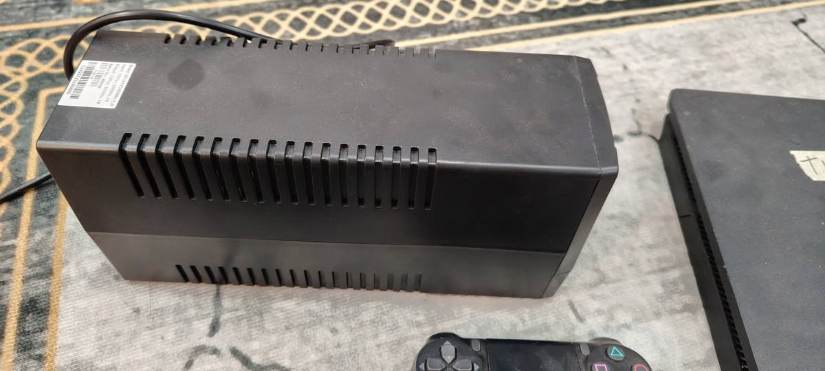 سلام عليكم بلي 4 slim للبيع مهكر نضام 12.02 مثل مة وضح بل صورة 1تيرا بي 10 العاب قوية darksouls 3 skiro eldenring dyinglight sifu call of duty black ops 4 و بعد غيرهن كومة ويا محولة و ثلاث يدات واحدة أصلية و 2 تجاريات سعر 390 الف و بي مجال رقم تليفون ***********
