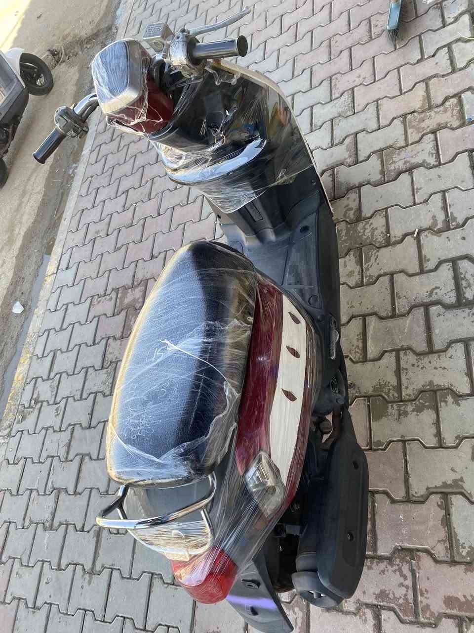 سلام عليكم
بوليسي مصطره البيع
دراجه رمبه مختمه كلهه
سعر 1075 وبيه مجال 
مكاني ديالى بعقوبة المركز 
بيع فقط ***********
