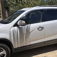 كيا سورنتو مديل ٢٠١٣ السيارة كفالة عامة عدا الدعاميه مصبوغه للجماليه ا...