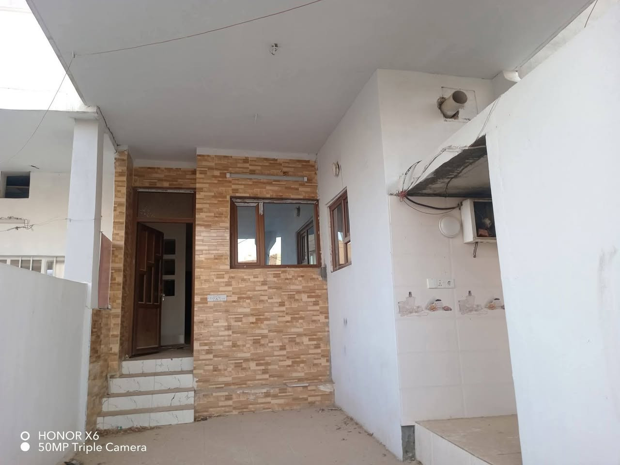 رقم الاعلان 2209
#دارللايجار 100م طابقين
كركوك بنجاعلي مقابيل الملعب يبعد عن سايدين 10امتار
#مكونات (غرفة نوم مطبخ استقبال وصحيات وكراج سيارة)
فول خدمات
فرع عريض
فرع تبليط
فول سيراميك
سقف مغربي
ماي حلو بين يوم ويوم
#سعر 250الف وبي مجال 
☎️*********** واتساب
☎️*********** فايبر
#مكتب_ازاد_للعقار
