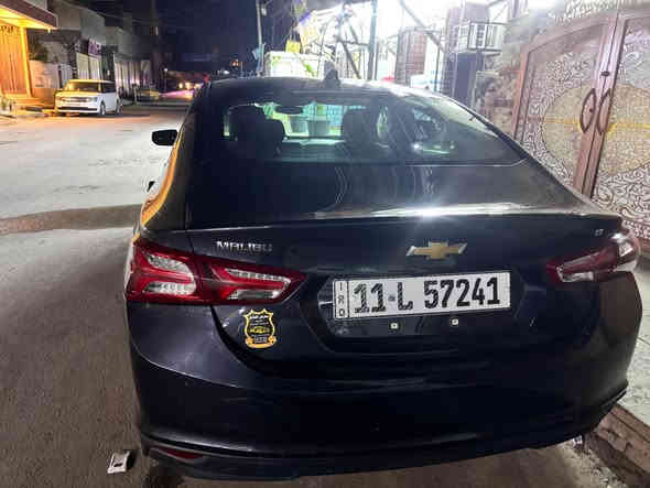 للبيع او مراوس // شيفروليه ماليبو 2022 LTZ رقم بغداد انكليزي 

🔹 الموديل: 2022
🔹 الفئة: LTZ كاملة مواصفات
🔹 المحرك: 1.5 Turbo اقتصادي وعزم ممتاز
🔹 الكير: أوتوماتيك
🔹 الدفع: أمامي
🔹 اللون: (نيلي)

المواصفات الإضافية:
• فتحة بانوراما
• تشغيل بصمة + دخول ذكي
• شاشة كبيرة تدعم CarPlay+ اندرويد اوتو
• كاميرا خلفية 
• مثبت سرعة
• كرسي كهرباء
• أنوار LED
• نظام توفير الوقود
• تحكم  بالستيرن
• مانع انزلاق + 

السيارة وارد أمريكا، ماشية 50 الف كيلو حادثها بابين فقط ومصبوغات، وبيها البنيد كلير فقط من امريكا شاصي ومكينة وكير سليمات 100%.
السيارة نظيفة وممشاها مناسب، وما بيها أي نقص 
معروضة 125 وبيها مجال بسيط مكاني بغداد كرادة او كريعات 
*********** بغداد
