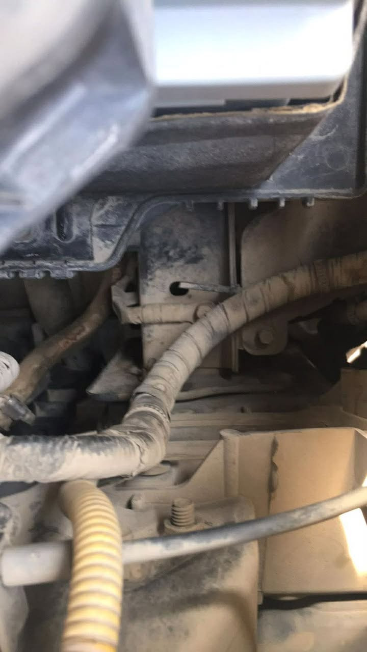 بالنسبة لمواصفات هايترك 
شاشة اعطال
فور ويل 
رادار تحديد مسار وتحذير التصادم
مانع تزحلق
نزول منحدرات
سايد بريك بصمة
انظمة قيادة سبورت - عادي
شاشة بلادية تدعم كار بلاي
محرك gdi 2000
تخم تاير جديد + باتري جديد 
ماشية 92 الف ميل 
حادث امريكا تبديل بنيد نفس اللون + دعامية فقط و ايرباك  الاستيرن راجع سستم
بالعراق حادث بابتين جهة السكن ما صلحتها بدلتها نفس اللون  
رقمها أربيل 
السعر 14300 $


**إذا كنت صاحب هذا الإعلان وتريد حذفه لأي سبب، رجاءا أرسل رسالة إلى الدعم الفني**