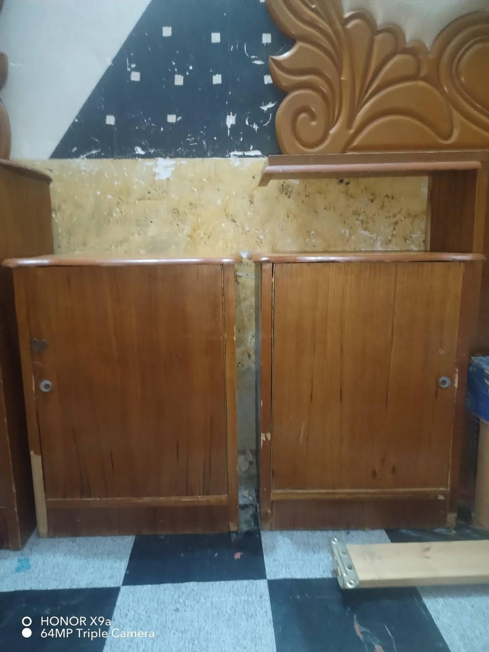 غرفه للبيع  السعر ٥٠٠ وبيها مجال  *********** الشراي يخابرني على هذا الرقم
