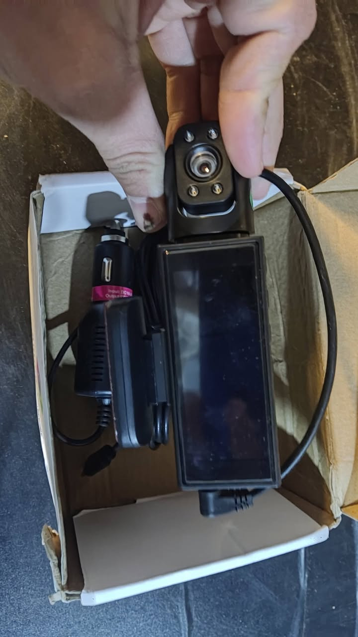 داش كام قطعه مرتبه بس من دون ررام
السعر 20الف شامل التوصيل قفل


**إذا كنت صاحب هذا الإعلان وتريد حذفه لأي سبب، رجاءا أرسل رسالة إلى الدعم الفني**