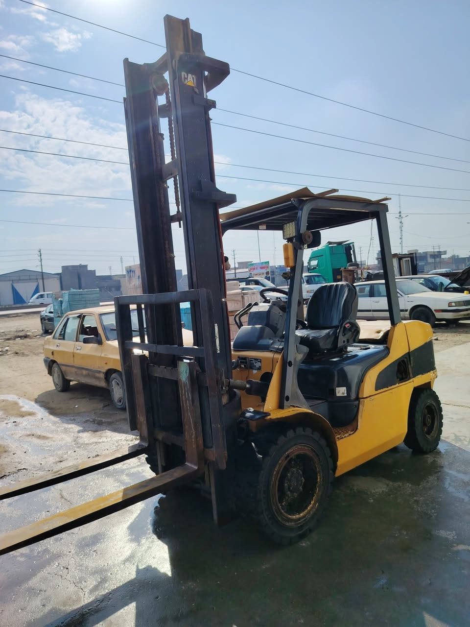 السلام عليكم رافعه شوكيه للبيع/ نوع كتر /موديل 2005/ جب عالي حركتين مكينه وكير خير من الله /لاتنقيص ولاتبخير /نكره سلف اي وقت /جاهزه للعمل /تخم تايرات./ كهربائيات كلها شغاله اشاير لايت بك. شغال السعر 80ورقه مكاني/ بغداد /
ابو غريب شراي اتصل عل رقم وبيك خير ودلل ***********/ابو احمد 
***********/ابو احمد
