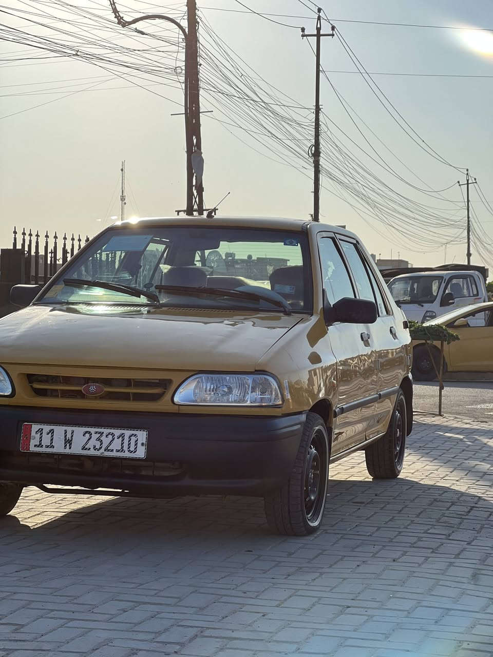 سلام عليكم سايبه مديل 2015 سياره نضيفه بيه صبغ بس جاملق لخلفي صفحت سدر  سياره رقم جديد سنويه ل30 سياره كبل اسويلك عقد مروري دوشمه جديده تخم تاير جديد سدر جديد مكينه جديده لا صوت وله تبخير وله تنقيص جديده كير جديد شواصي جدد لا فطر وله شي سياره نصبته تخبل ماذب عليه ربع مصفره لا مطلوبه وله شي اسعر 35 وبيه مجال الطيبين لمكان بغداد فلكت حي نصر رقم *********** نتصل بيك خير وتدلل
