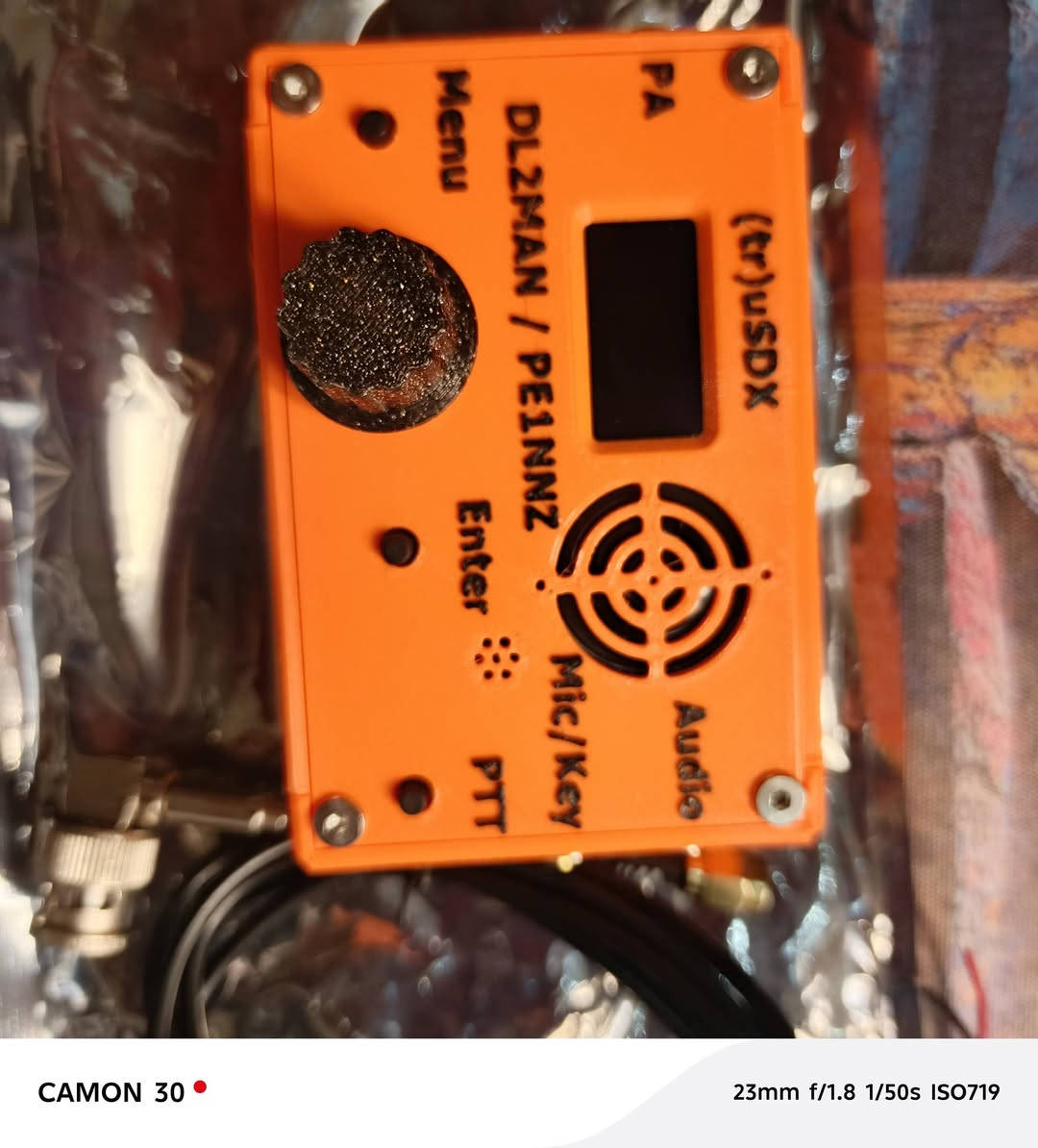 راديو لاسلكي ماعرف جديد  غير مستخدم


**إذا كنت صاحب هذا الإعلان وتريد حذفه لأي سبب، رجاءا أرسل رسالة إلى الدعم الفني**