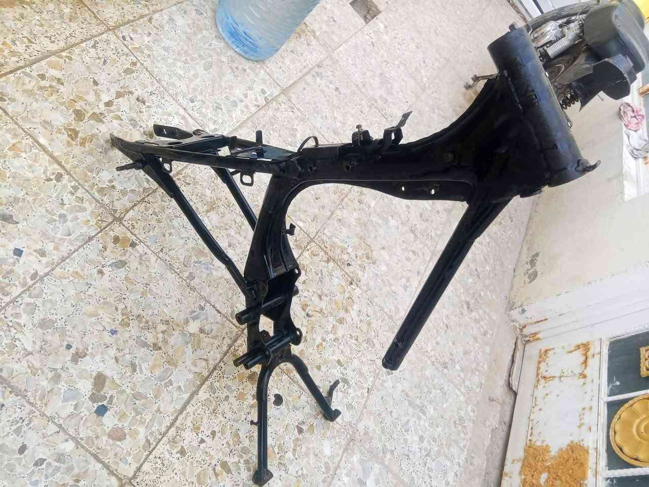 مكلف بل نشر  سلام عليكم شاصي شوفت عينك نضيف ومصبوغ كلك كلك للبيع بسعر 100 وبي مجال بسيط كلش عنوني نجف شارع شارع المطار يم محطة ريبال فقط واتساب متوجدرقمي ***********
