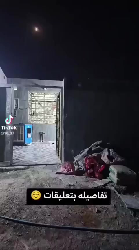 عمي السلام عليكم هاذه البيت للبيع  بحي بابل منطقة مهدي عاكول زين البيت بناء حديث يحتوي عله غرفتين 5×4 وصاله8متر ومطبخ5×4 واستقبال٩متر وحمام داخلي ومجمع صحيات خارجيه متكامله للتنبيه البيت مساحته الكليه 200متر طابو زراعي سند 25 بسم صاحب البيت  البيت تجي تكعد بيه ربع مذب عليه جاهز عله اخر حبايه  للاستفسار اتصال ع هاذه الرقم ***********
