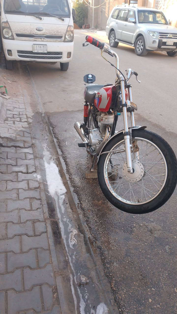 للبيع مكاني نجف *********** مديل اربعه وعشرين الدرجه اوراق اسكنر اكاتبك مكاتبت وكيل بل الخان 
سعري 500 الدرجه ع وضع البلاد برغي ما عايزه
