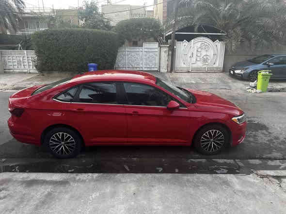 فولكسفاغن جيتا الماني
موديل 2021
وارد امريكي (حادث قطعة وحدة)
شواصي لغود ايرباكات ١٠٠%
محرك 1400 تيربو اقتصادي جداً ونشط جداً
گير 8 نمرة dsg + نظام سبورت 
شاشة لمس صغيرة
تحكمات ستيرن جهتين
تبريد تدفئة ١٠٠%
حدادية ١٠٠%
كهربائيات ١٠٠%
تايرات امامية جدد والخلفي زينات
مابيها اي نقص 

سونار + صور الحادث + فديو للسيارة

بسمي السيارة رقم شمالي اربيل هزة ورقم وسنوية جدد 
السعر 152$ وبيها مجال حك الجية
مكان السيارة بغداد حي الجامعة
***********
