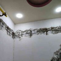 تعبت من شقوق الجدران التي تشوه منظر البيت لاتشيل هم احنا نرجع الحائط م...