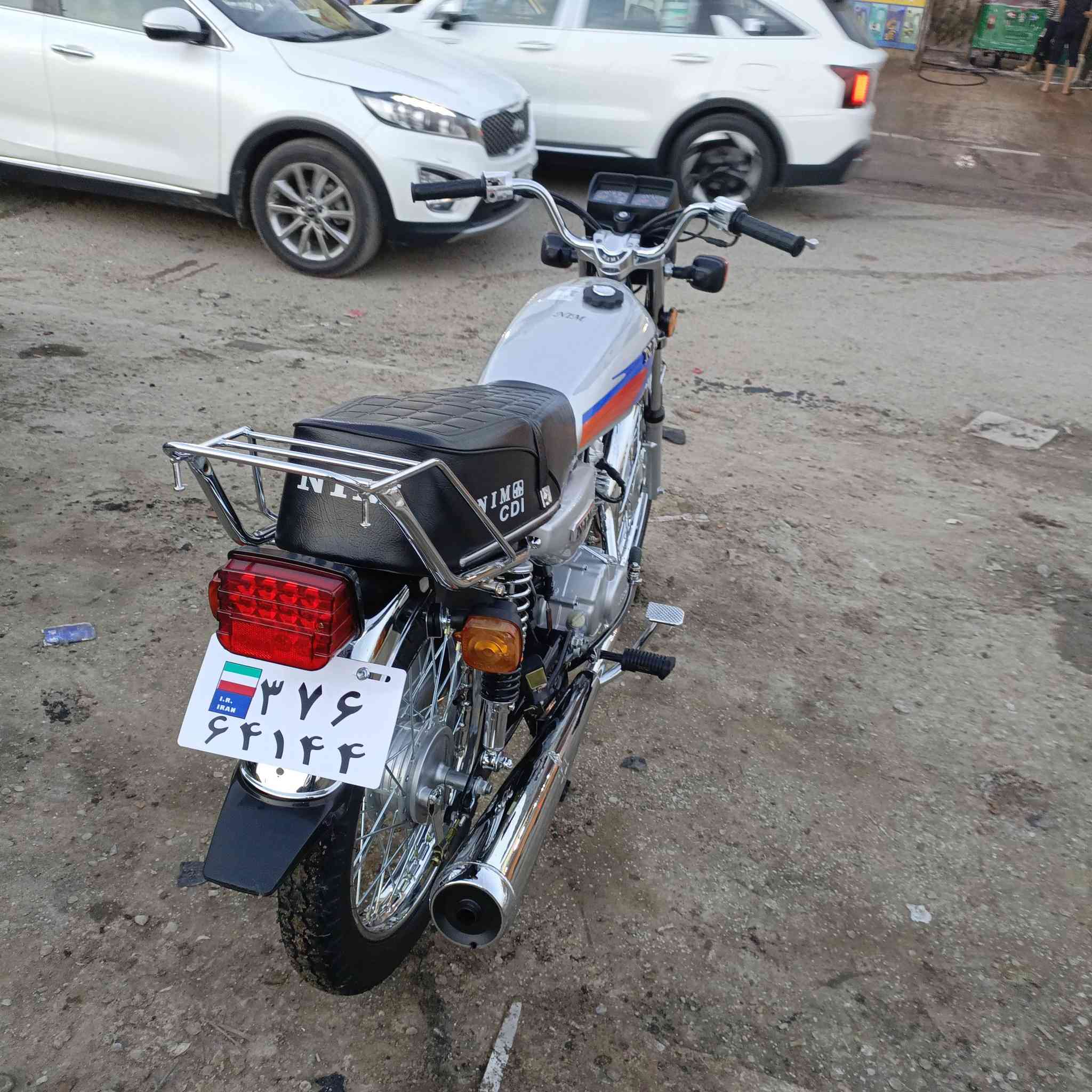 السلام عليكم ورحمه الله وبركاته  دراجه للبيع حلوه ونظيفه  صارله ايام من انسحكت  دراجه نامه متياز الباب الاول   اخت  نامه الصلي  اوراق  اسكنر   مكينه ما  واصلته صبانه  
 دراجه سعر  925 رقم الهاتف ***********
