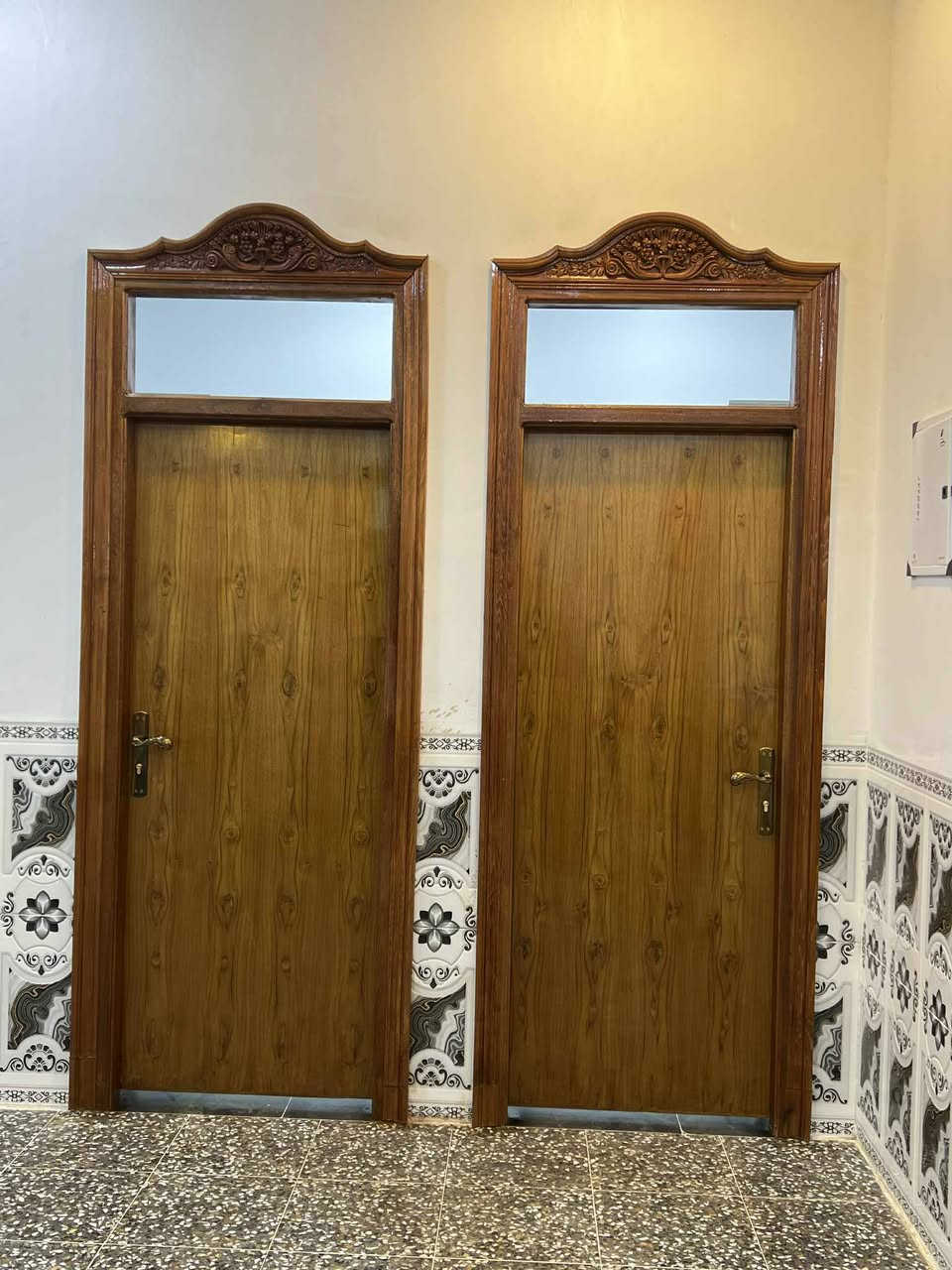معمل نجاره المرتضى لاتفصال كافة ابواب الخشب وجراجيب وبوفيات وكناتير وتصليح كافة الخشاب شارع لاعام غرب سيطره العبايجي 14رمظان *********** حاتم ابو رامي
