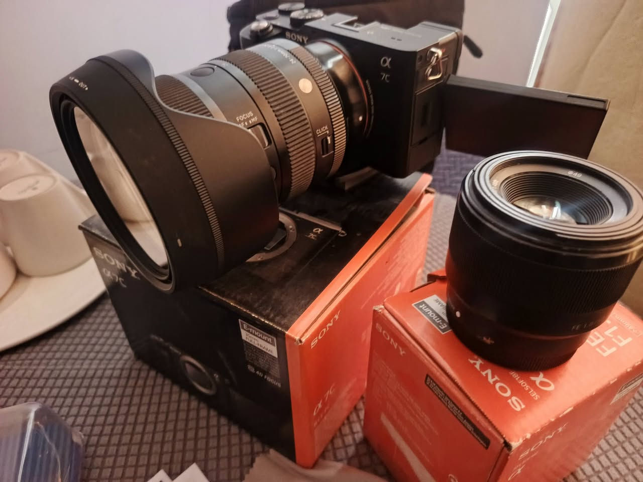 للبيع – باكج تصوير احترافي شبه جديد 🔥

كاميرا Sony A7C   مع مجموعة متكاملة جاهزة للتصوير الاحترافي، وتشمل:

✅ عدسة 24-70mm F2.8✅ عدسة 50mm✅ بطاريتان أصليتان✅ كارت ذاكرة 64GB✅ الشاحن الأصلي✅ حقيبة حمل✅ حزام كتف✅ سماعات سوني...مع جميع الملحقات الأصلية✅ جميع الكراتين الأصلية متوفرة

💰 السعر: 3,400,000 دينار عراقي فقط

المعدة نظيفة جداً وجاهزة للعمل مباشرة، مناسبة للمصورين وصناع المحتوى.

مكاني بغداد 

📩 للاستفسار أو التواصل، 

***********
