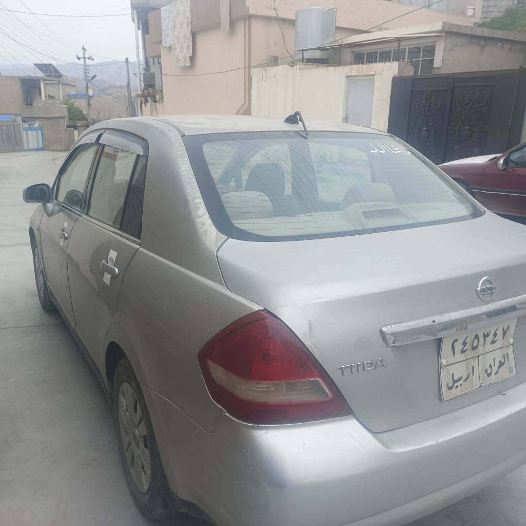 تیدا سلڤەر  مۆدێل 2007
یەک بست بۆیاغ
گێرومەکینە بەشەرت
شوێن تەقتەق
*********** أربيل, العراق
