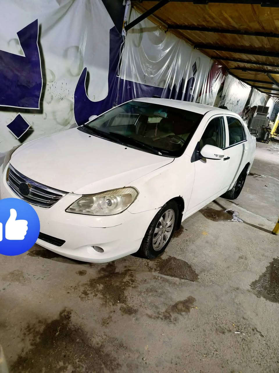 سلام عليكم
BYD G3    
 ابيض
رقم كربلاء الماني باسمي 

مكينة وكير خير من الله 
تبريد ثلج ❄️ جديد 
حدادية جديدة كلها 
كهربائية كلها شغالة 
 
لايت عالي وناصي كلها شغالة
مجاول جديدة بلكات جديدة 
مواصفاتها معروفة
ما ناقصها اي شي السيارة جاهزة من كلشي  
بيها صبغ شوية 
السعر35 وبيها مجال بسيط 
مكاني بابل مركز المدينه
متواجد على الفيس او واتساب 
                                                            ***********

