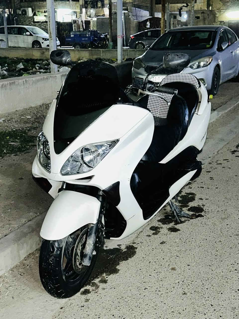 سلام عليكم شباب 👋🏻
بسم الله ماشاء الله رمضان كريم عليكم 

فورزه( 0.8 ) abs /للبيع لون ابيض دراجه 6كير 3تحويلات 

كير ومكينه كفاله دراجه تخبل ونصبتها بعد احلا 

بصمه

بيها سكيورتي(جهاز إنذار ) و Abs (مانع انزلاق) 

هيرترات(تدفئه بل يدات ) 

 

صالصنه بلادي صوتها طبيعي 

فقط صوت بالكلج يرادلها تصفير

رايدها (١١٠٠) يعني مليون و١٠٠ / وبيها مجال جدا بسيط 

مكان الدرجه بغداد الغزاليه شارع الضغط

متواجد ع خاص وهذا رقم تلفوني واتساب *********** ✨️👋🏻
