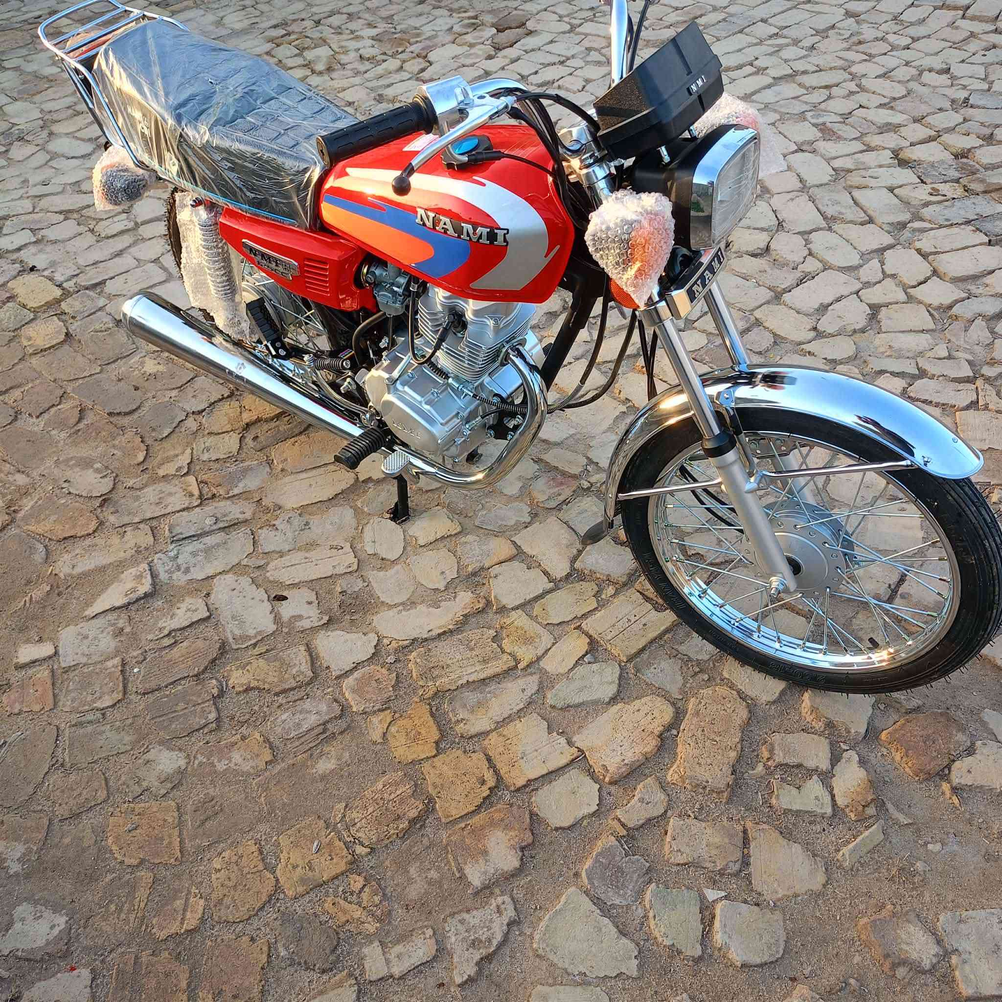 سلام عليكم دراجة نامه تعمير موديل 20اوراق اصولي محرك نامه شلامجه بعده ع السحك السعر مليون و350وبيه مجال الاستفسار ***********
