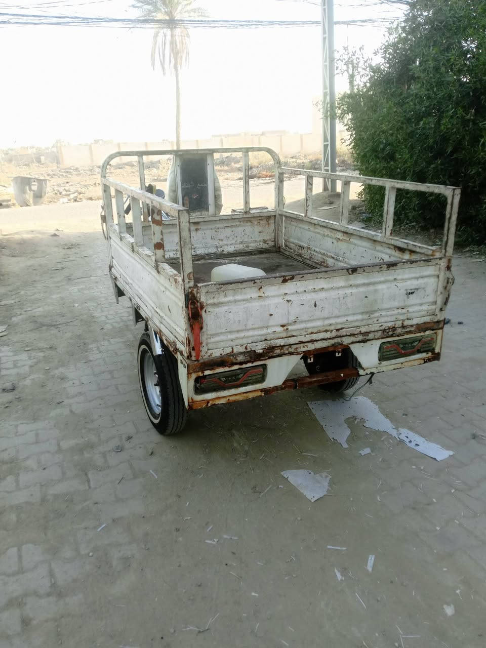 ستوته البيع مديل 2009رقم اسود  وسنويه ابيع مكاتبه  محرك  25بل جيس جديد وتايرات اوياله جدد  ستوته عوزه بس باتري تجي وتفحص شوفت عينك الشراي يتصل***********
