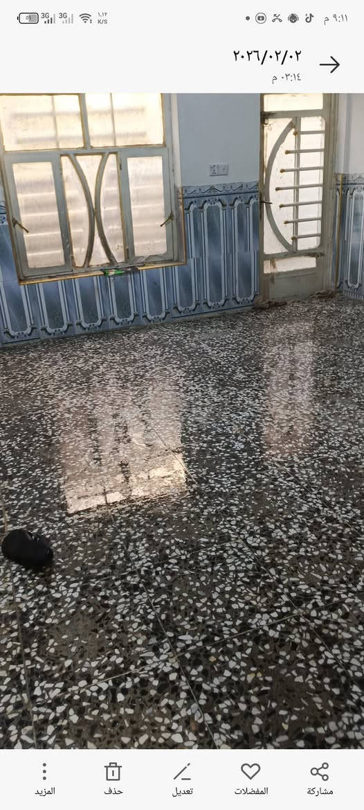 سلام عليكم دار للبيع في حي الزهراء طابو زراعي صرف سند 25شارع غسل بغداد مساحه 97م طابق واحد تتكون من استقبال ومطبخ وغرفه نوم وهول ومجمع صحيات وطارمه وبيتونه كبيره الدار كامل بناء 2020 للستفسار***********
