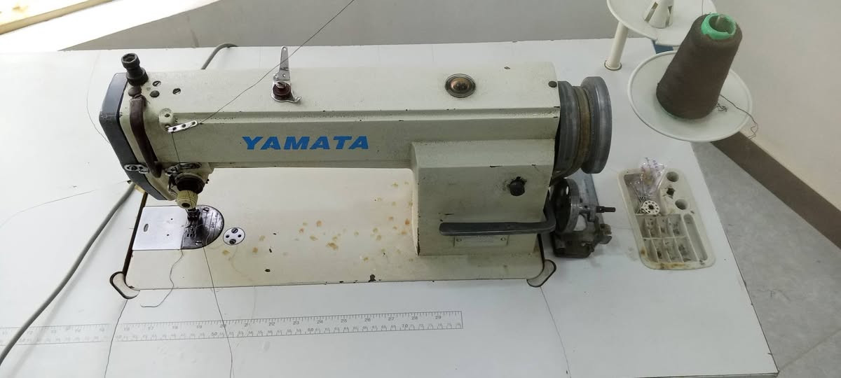 سلام عليكم
مكينه خياطه جديده للبيع سعره 150المكان بغداد حي السفير قرب اسواق ابو عراق 
الرقم ***********
