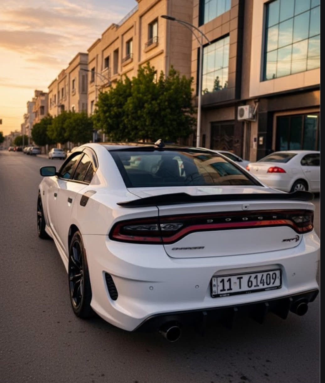 السلام عليكم
جارجر 2016 R/T دايتونا 

محرك5700 

مواصفات الجارجر العاديه 

بصمه 

كشن كهرباء 

رادار جانبي 

كشنات تدفئه

 
شفتات ستيرن 

.

الإضافات 

تحديث كت كامل srt

دواخل كاربون فايبر 

دبات ريمونت صوت رعب 

.

ماشيه 90

السياره ستوك لا مشتغله خط 

ولا داخله استعراض 

.

السعر 172

بيع او مراوس 

مكاني بغداد / البياع 

***********
