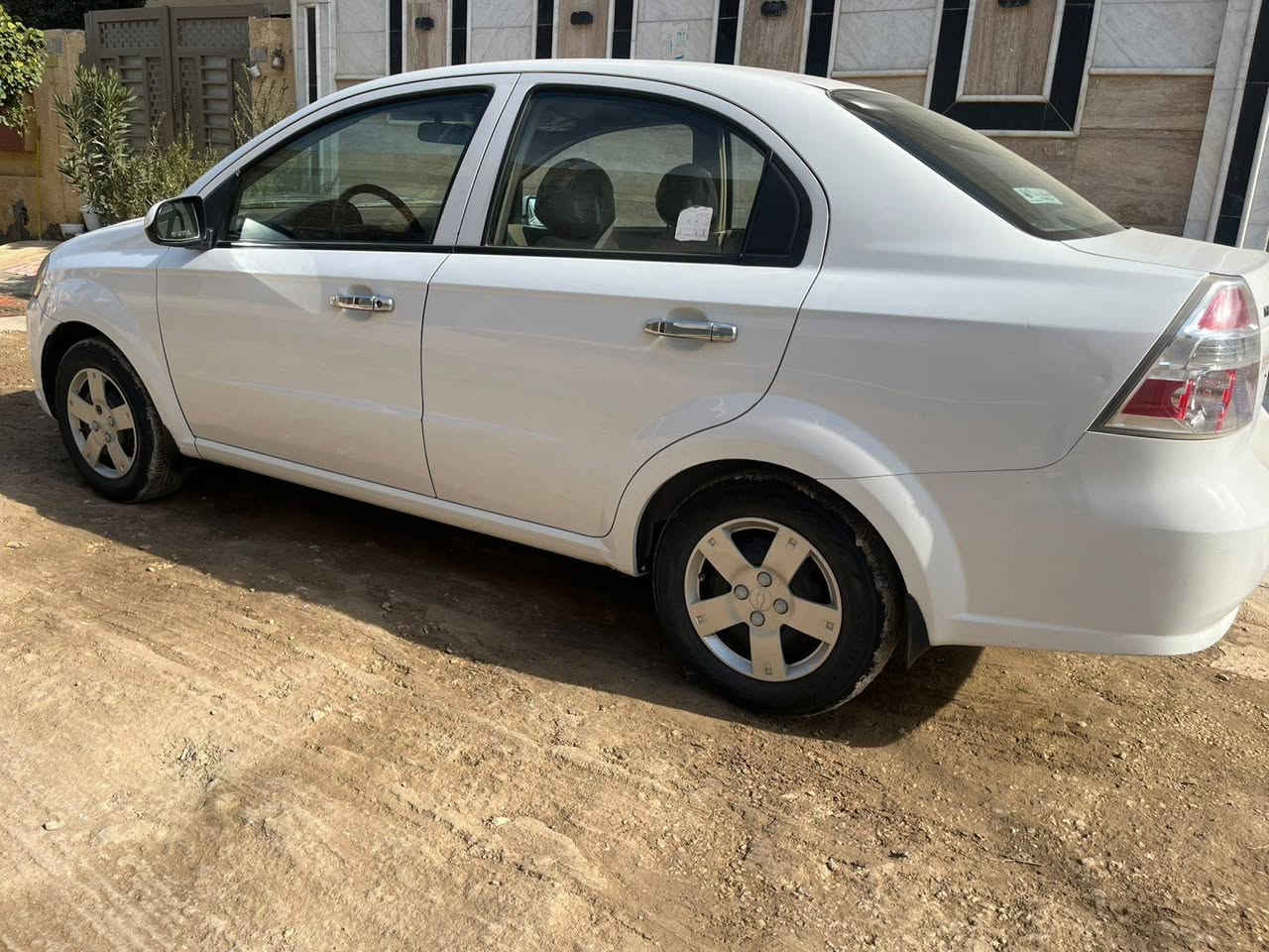 السلام عليكم
افيو موديل 2016
خليجية محرك 1600 مفتوح 
كير اوتو
رقم بغداد الجديد 
مكفولة من الضربة والصبغ والتبديل 
ماشية 128

***********
