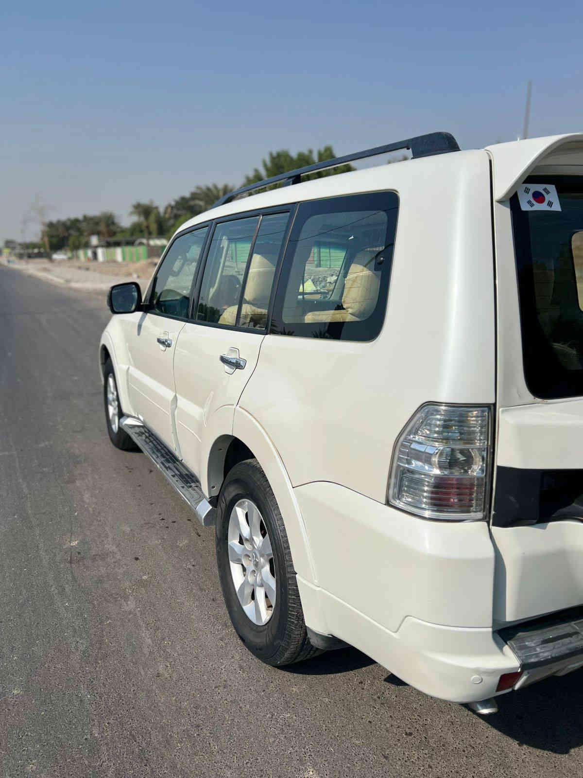 للبيع سياره باجيرو حبتور مديل٢٠١٠بسمي رقم بغداد انكليزي كامل مواصفات فتحه مري شفط حساسات جانبية دمام خلفي تخم تايرات باتريك جديد صبغ ٣قطع بدون دواخل أثر شخوط سعر١٢٧ ورقة بيه مجال مكان السياره بغداد البلديات رقم الهاتف *********** ***********
