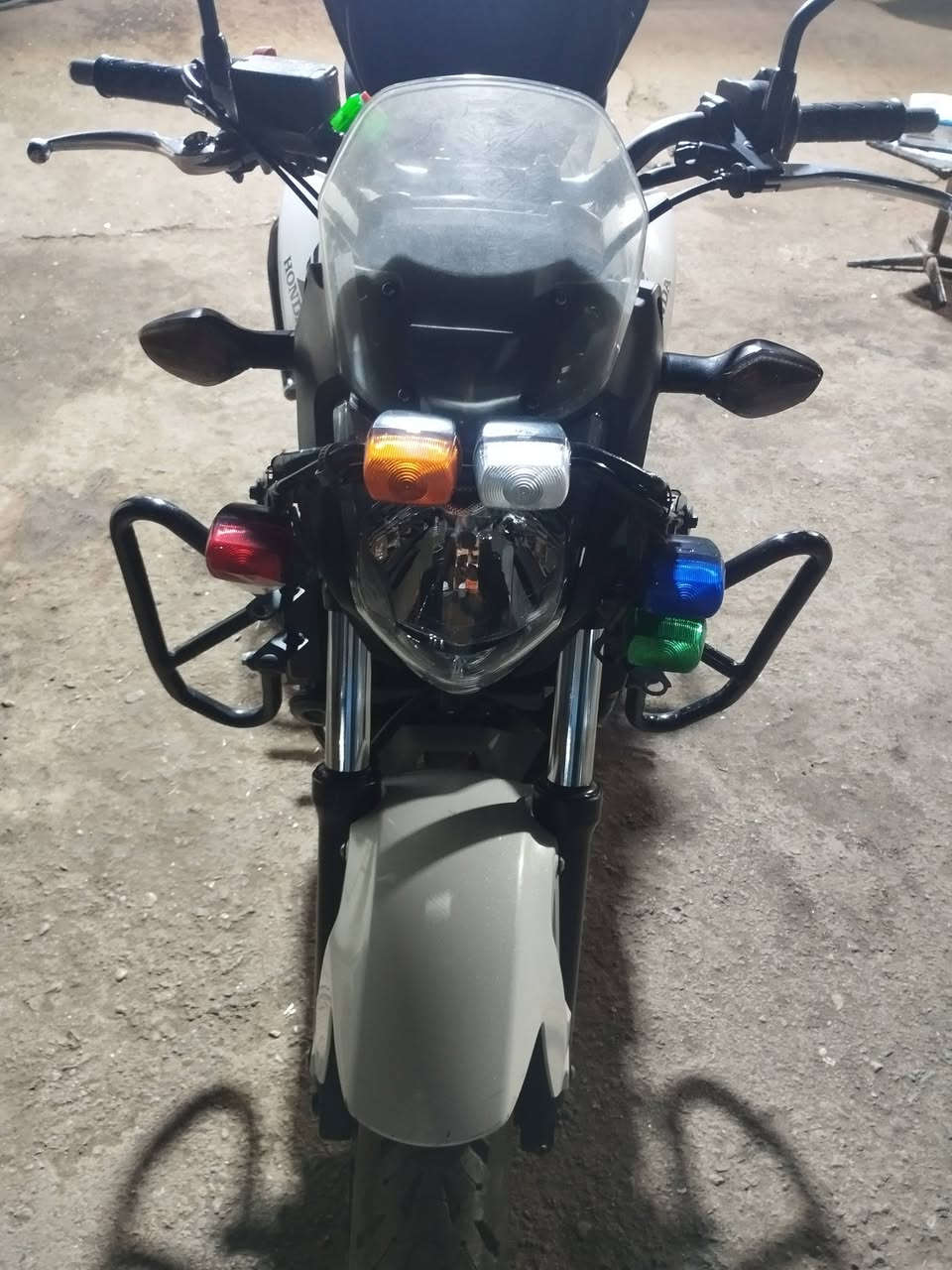 سلام عليكم شباب للبيع هوندا أن سي 700نوزل كفاله عامه بدون رقم بس مكاتبه مكاني بغداد  25وبيها مجال هاذه رقمي ***********
