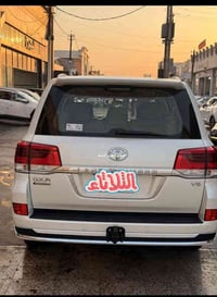 لاندكروز موديل 2019 بريم اصل السياره اجدد من الصور كفاله عامه شرط الفح...