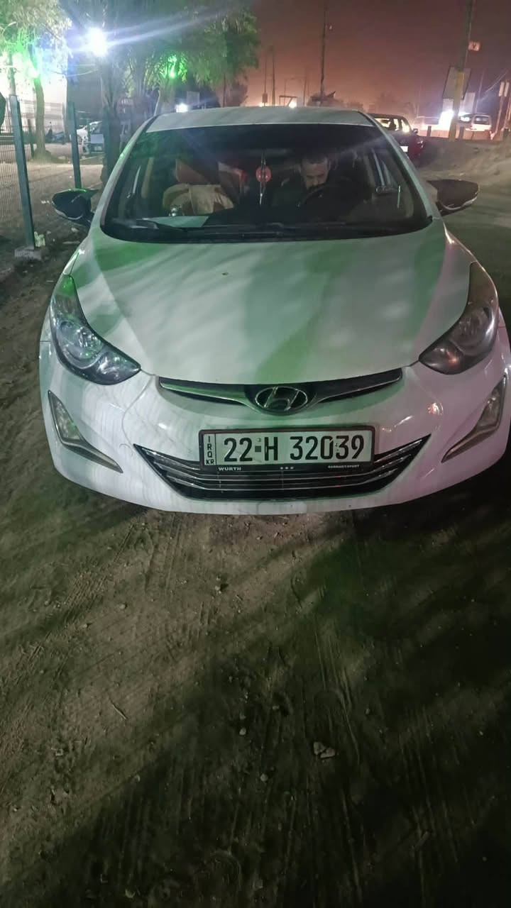 السلام عليكم الانتره مديل 2014 محرك 1600 رقم اربيل جديد
بيه بنيد وجاملغ نص صبغ مكانه النجف السعر 115وبيه مجال

***********
