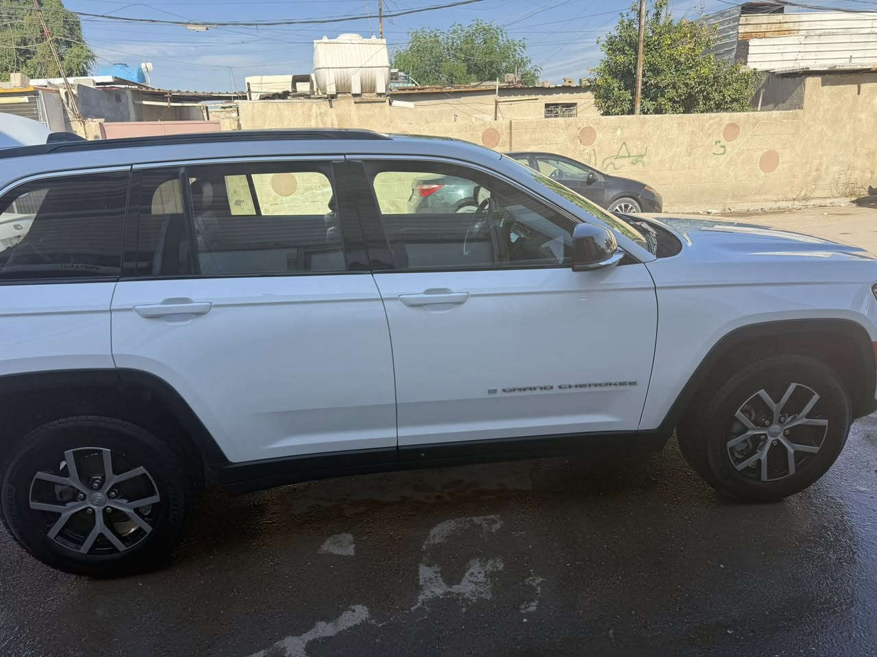 جيب 24فول فول كتاب شهداء اريد مرواوس فور رنر مكاني بغداد ***********
