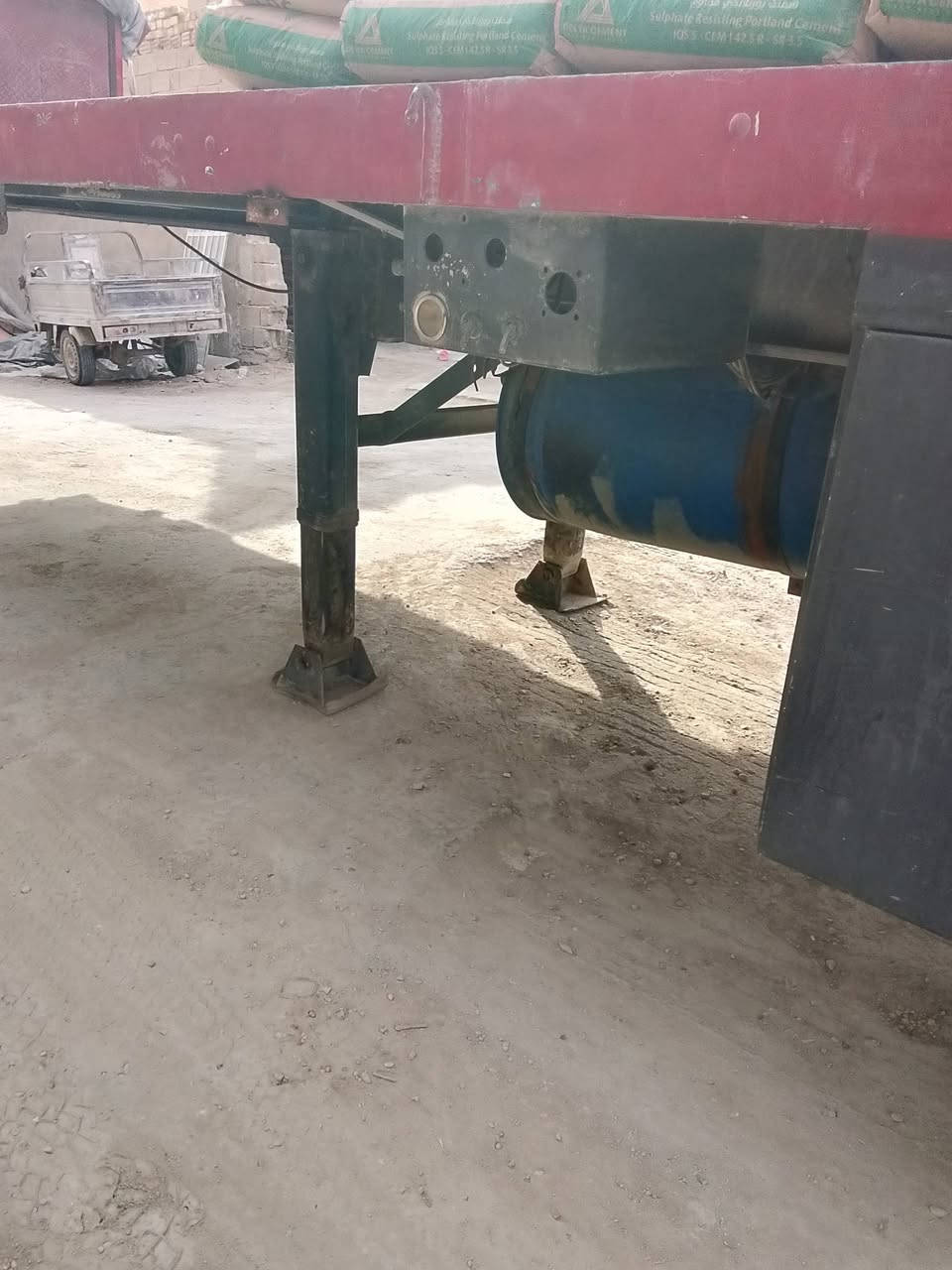 سلام عليكم عربانه دناكير ساف فلات اوربيه 3دناكير 2مزوج واحد حرفش عربانه محدده جتف وحصيره جكر تايرات نص عمر سعر 45مكانه كربلاء طول 1250
***********
