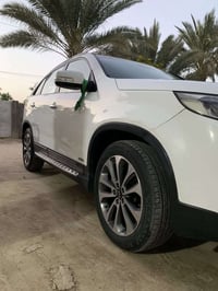 سورنتو خليجي • ٧ راكب • بدون صبغ