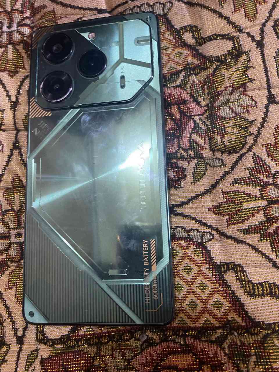 السلام عليكم
TECNO POVA 6 Pro 5G

رام 12+12

بطاريه6000

ذاكره256

60فريم بوبجي الجهاز مال العاب 
وياه كامل ملحقاتو كارتون وشاحنه 

175وبي مجال قليل

***********
