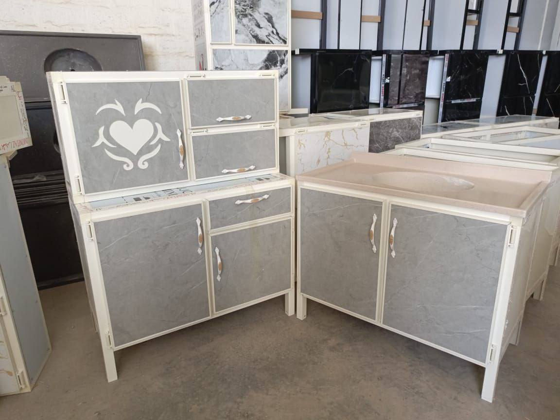 مطبخج زغير هذااا الحل 😍👇
كاونتر قياس متر 3 قطع
السعر 💰180 الف 

للحجز خاص او واتساب 💌 
***********
